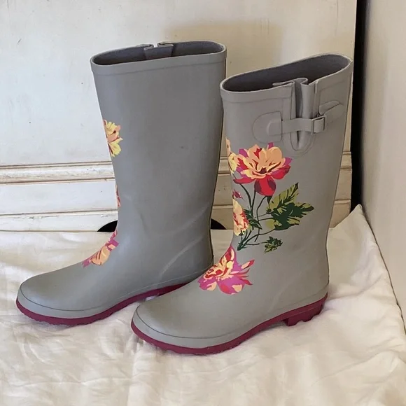 Rain Boots Size 9 - Picture 2 of 6